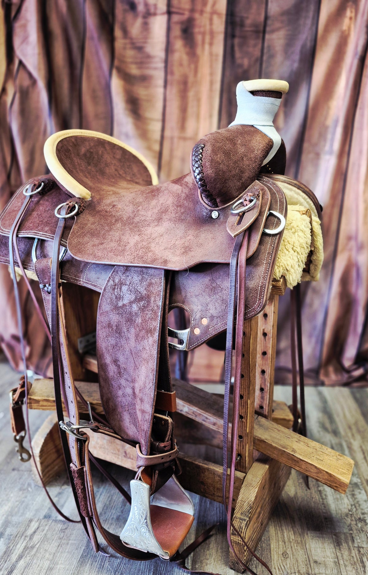 16" Chocolate Roughout Rancher
