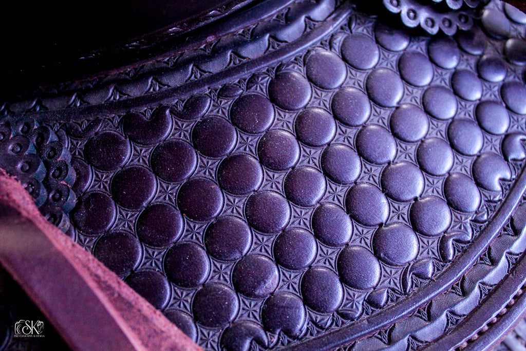 HORSES WESTERN SADDLE